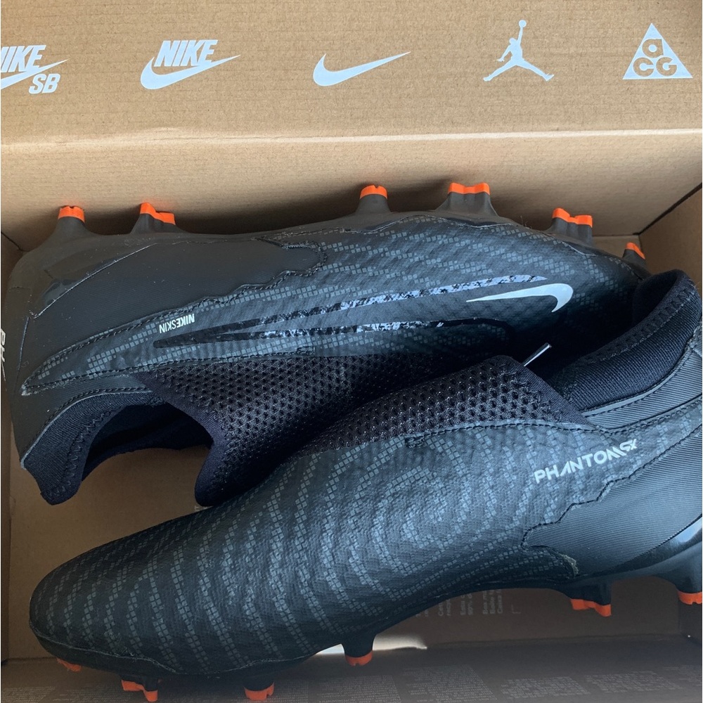 Nike Phantom GX Academy DF FG Soccer Cleats